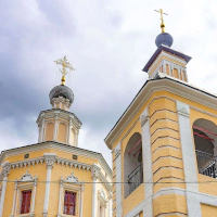Церковь Троицы Живоначальной в Хохлах - фото