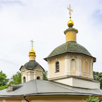 Церковь Сергия Радонежского в Крапивниках - фото главного купола и колокольни